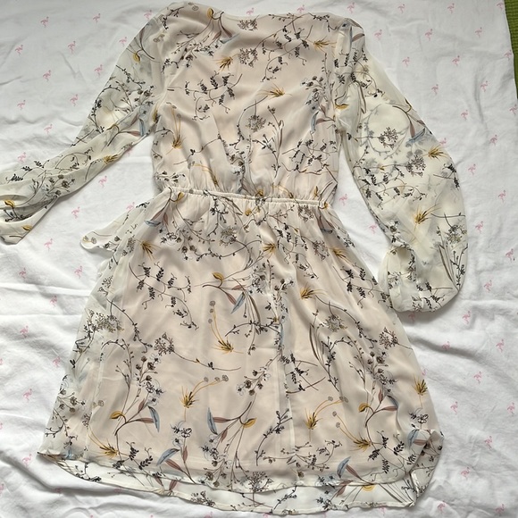 Ivory Floral Dress - Size 4 (Showpo.) - Picture 5 of 6